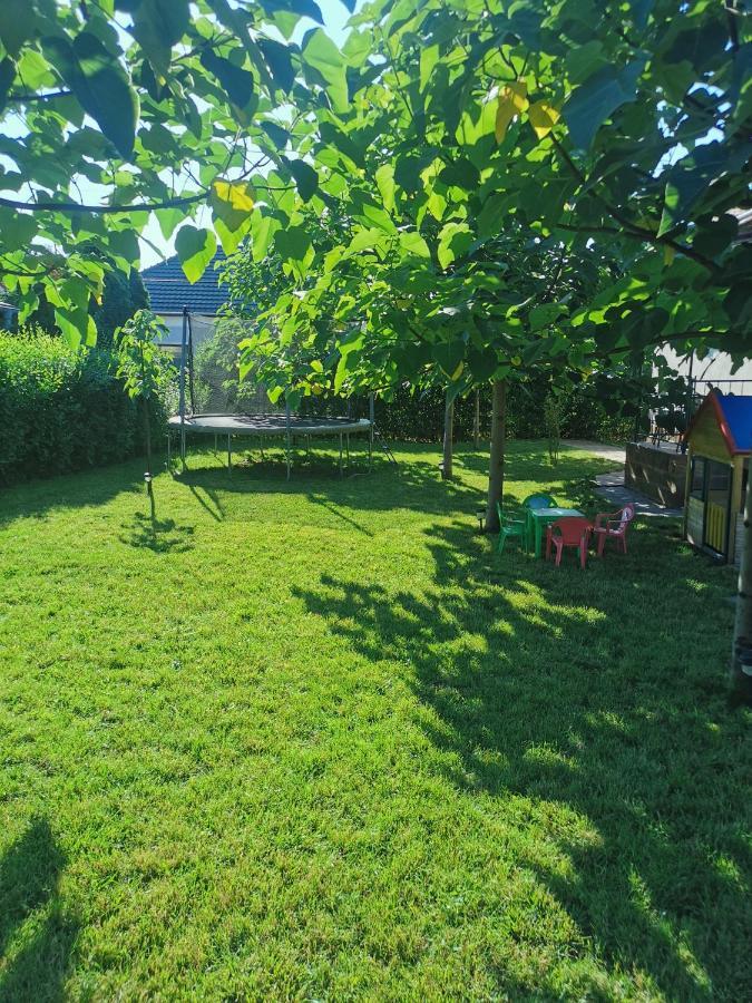 Zso-Ze Apartman Tiszafüred Exteriér fotografie