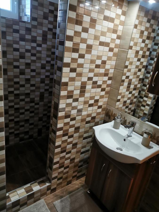Zso-Ze Apartman Tiszafüred Exteriér fotografie
